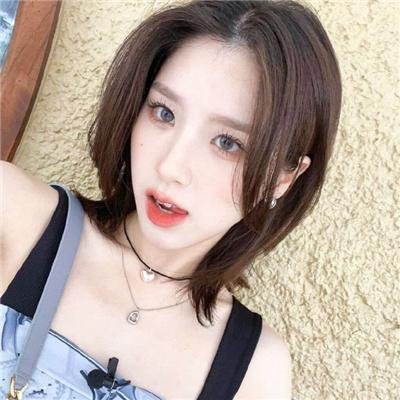 桃花含露又春风